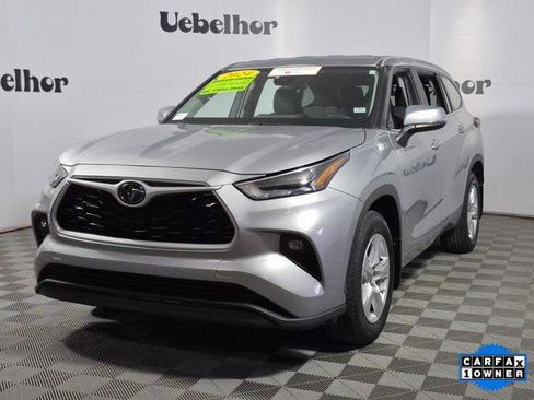 Certified 2024 Toyota Highlander LE image 3