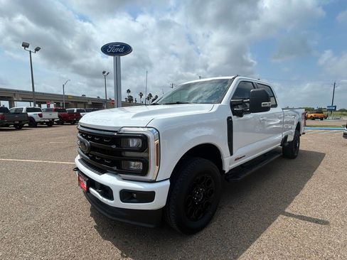 Used 2024 Ford F250 XLT w/ Black Appearance Package AWD/4WD image 3