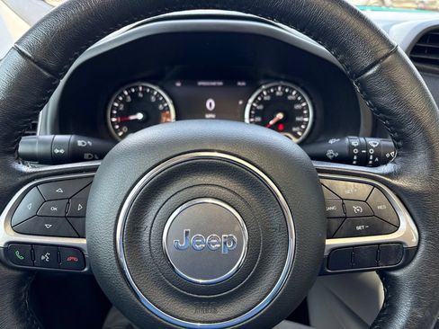 Used 2022 Jeep Renegade Limited w/ Sun, Sound & Wheels Group AWD/4WD image 19