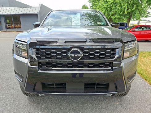 New 2026 Nissan Frontier SV w/ SV Convenience Package AWD/4WD image 2