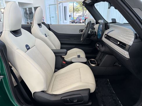 Used 2025 MINI Cooper Convertible FWD image 27
