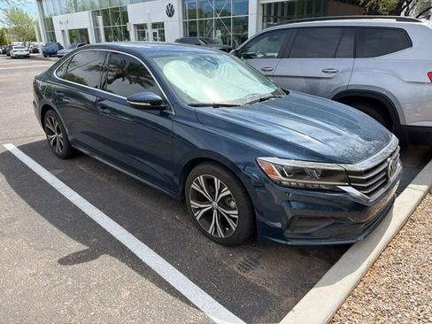 Used 2022 Volkswagen Passat 2.0T SE FWD image 8
