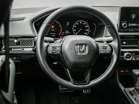 Used 2025 Honda Civic Sport image 6