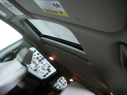 Used 2018 Honda Odyssey EX-L image 16