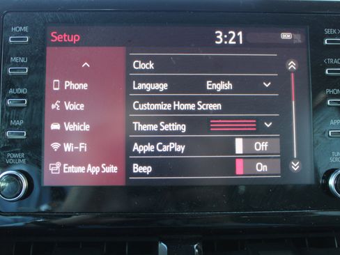 Used 2020 Toyota Corolla LE image 29