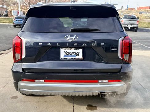 Used 2024 Hyundai Palisade Calligraphy image 8