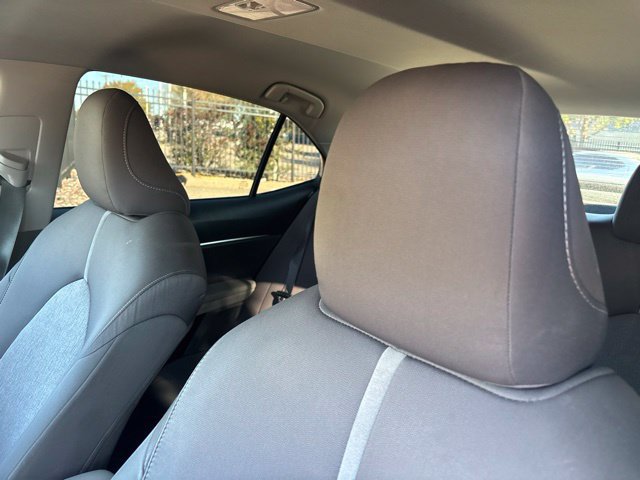 Used 2022 Toyota Camry LE FWD image 9