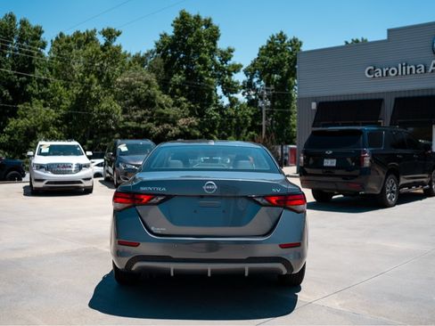 Used 2024 Nissan Sentra SV FWD image 18
