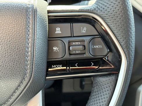 Used 2025 Toyota Tundra Platinum AWD/4WD image 23