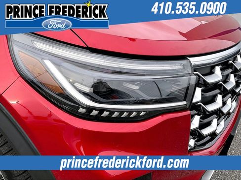 Used 2025 Ford Explorer Platinum w/ Ultimate Package image 28