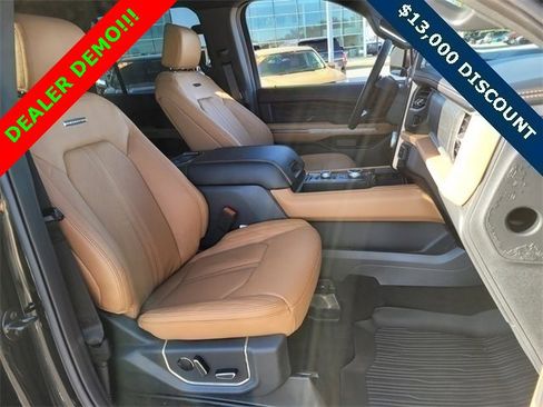 Used 2024 Ford Expedition Max Platinum image 16