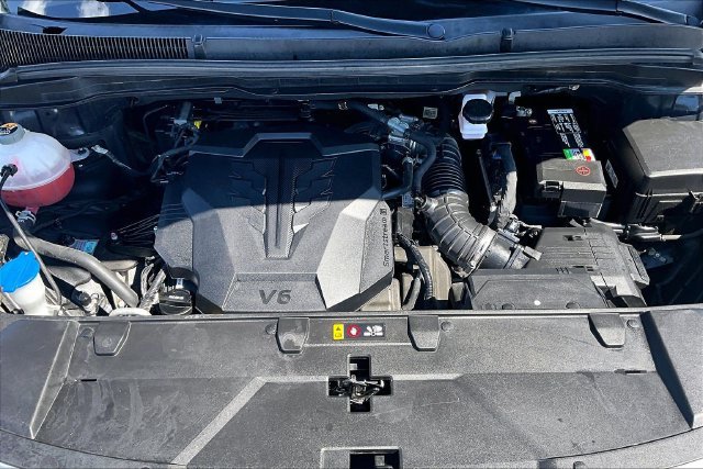 Used 2022 Kia Carnival LX FWD image 9