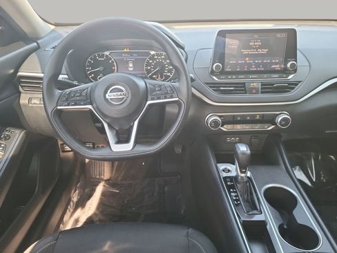Used 2022 Nissan Altima 2.5 SV image 12