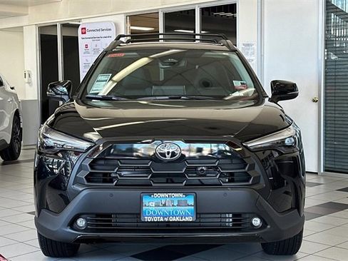 Used 2026 Toyota Corolla Cross XLE image 3
