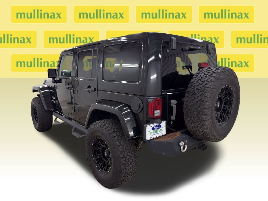 Used 2015 Jeep Wrangler Unlimited Sahara AWD/4WD image 8
