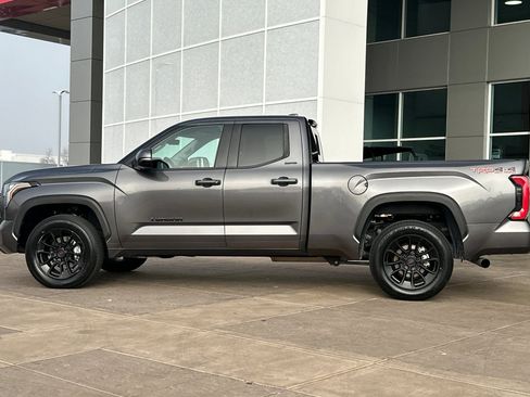 Used 2022 Toyota Tundra Limited image 7