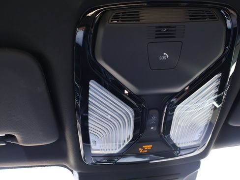 Used 2026 BMW X5 xDrive40i w/ M Sport Package image 39