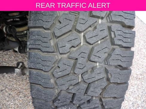 Used 2024 Jeep Gladiator Rubicon w/ Safety Group AWD/4WD image 16