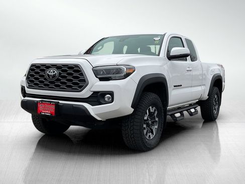 Used 2023 Toyota Tacoma TRD Off-Road image 1