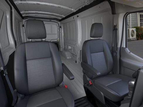 New 2026 Ford Transit 250 148 Medium Roof RWD image 10