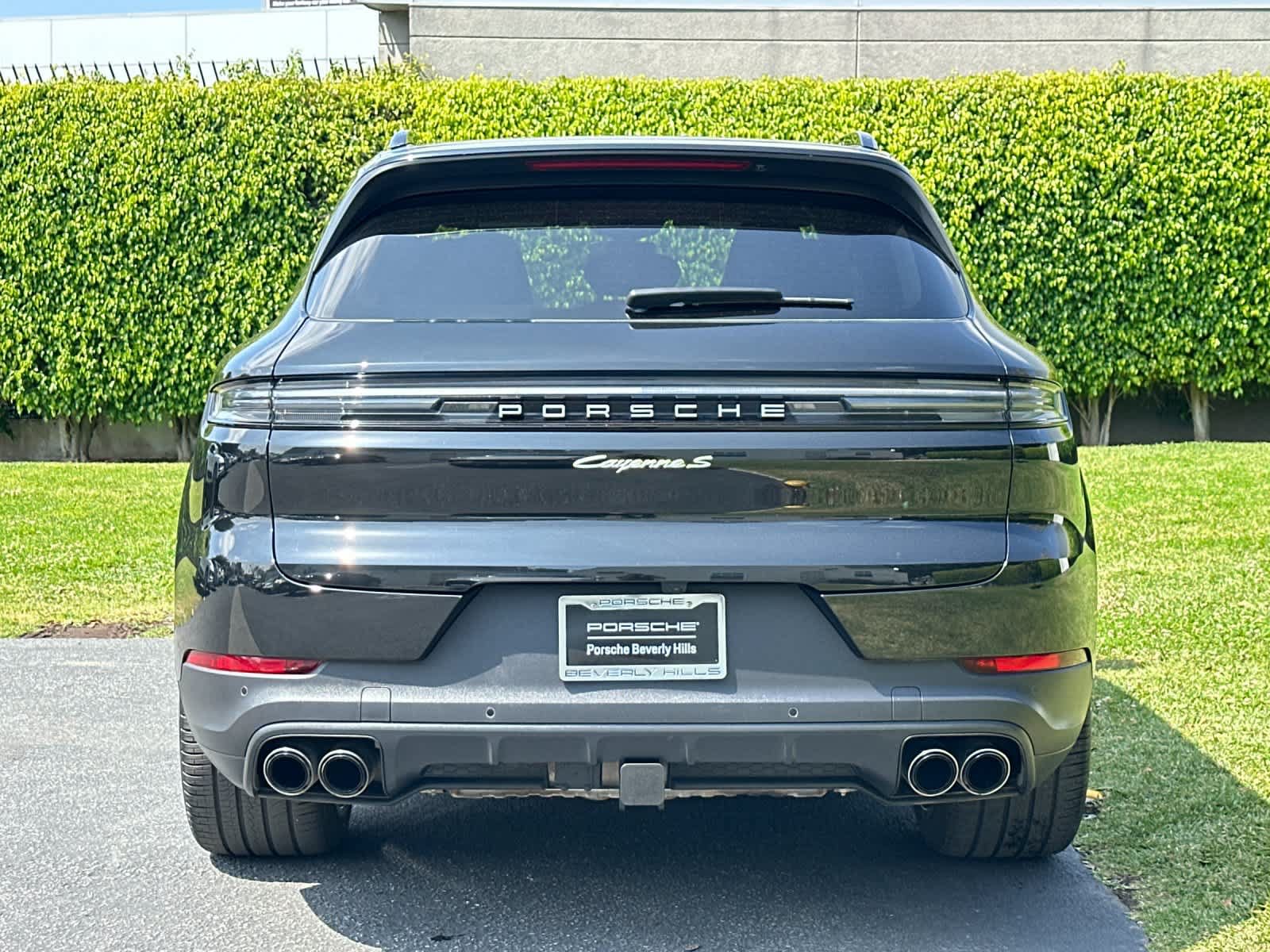 Certified 2025 Porsche Cayenne S AWD/4WD image 7