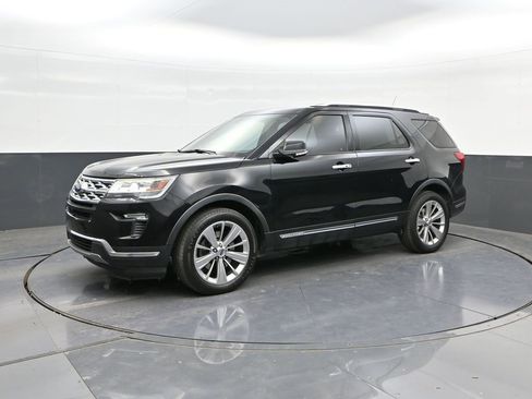 Used 2019 Ford Explorer Limited w/ Class III Trailer Tow Package image 32