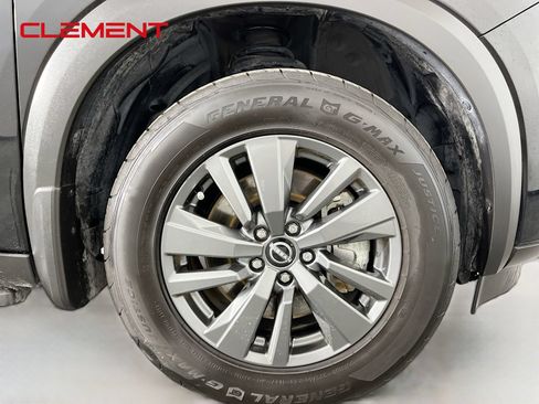 Used 2024 Nissan Pathfinder SV FWD image 38