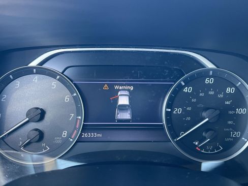 Used 2023 Nissan Frontier SV w/ Tow Package image 16