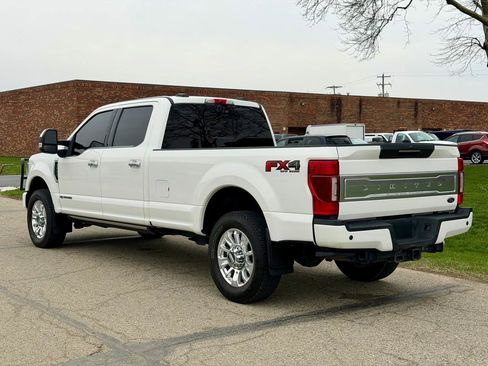 Used 2022 Ford F350 Limited image 4