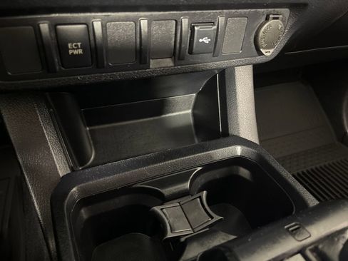 Certified 2020 Toyota Tacoma SR AWD/4WD image 30