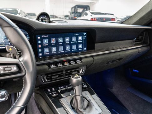 Used 2022 Porsche 911 GT3 image 25