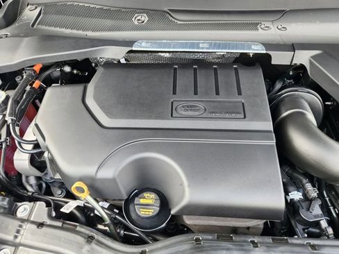 New 2025 Land Rover Discovery Sport S image 33