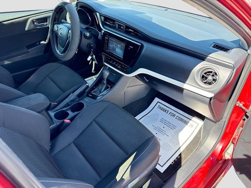 Used 2017 Toyota Corolla iM image 12