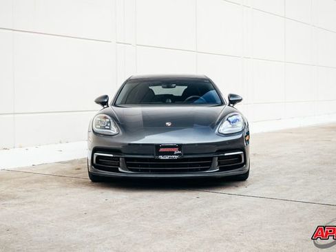 Used 2018 Porsche Panamera 4S image 66