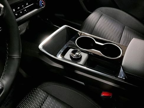 Used 2026 Chevrolet Equinox LT image 31