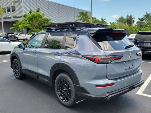 New 2026 Mitsubishi Outlander AWD image 6