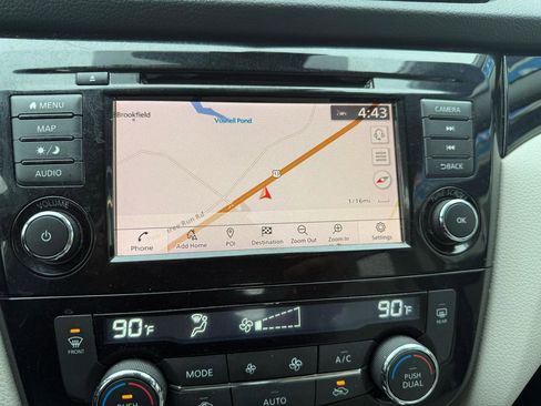 Used 2021 Nissan Rogue Sport SL w/ Premium Package image 7