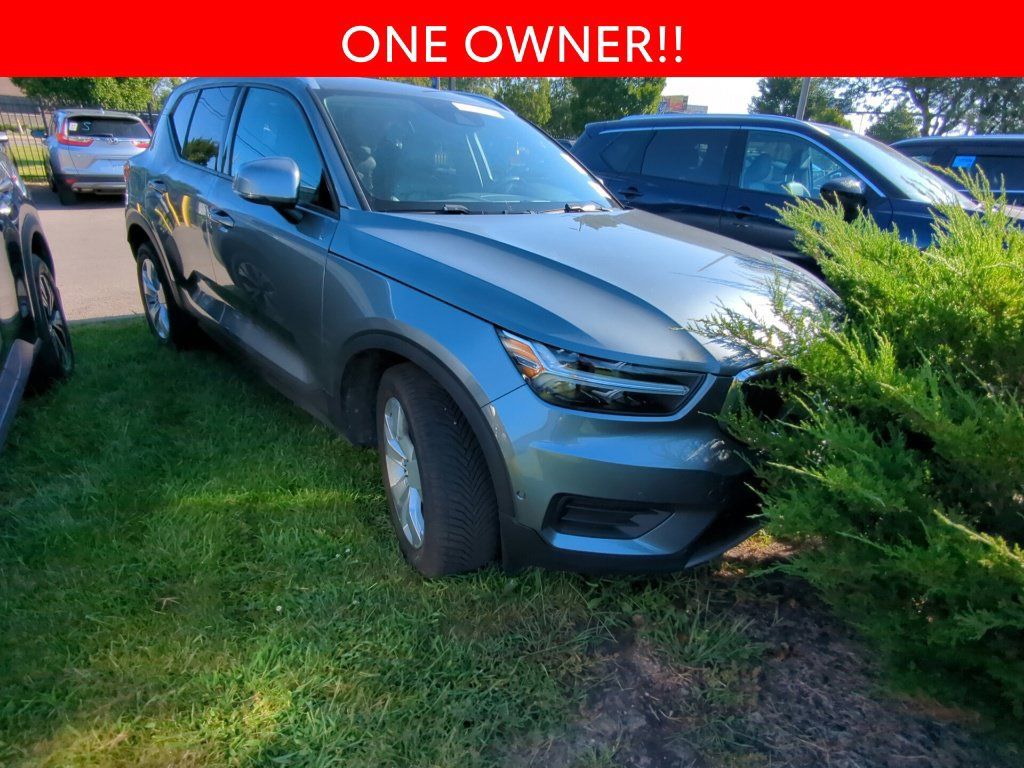 Used 2019 Volvo XC40 T5 Momentum AWD/4WD image 3