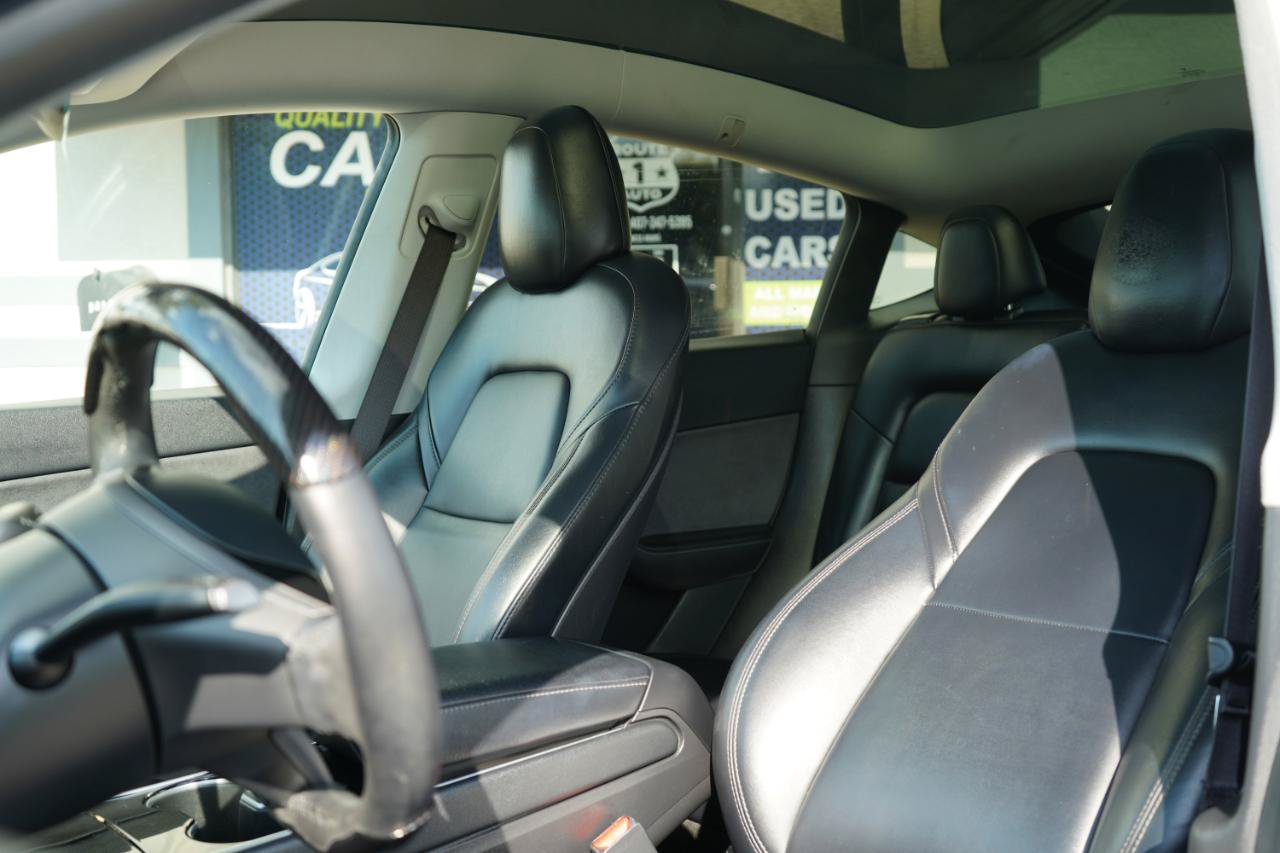 Used 2021 Tesla Model Y Long Range AWD/4WD image 15