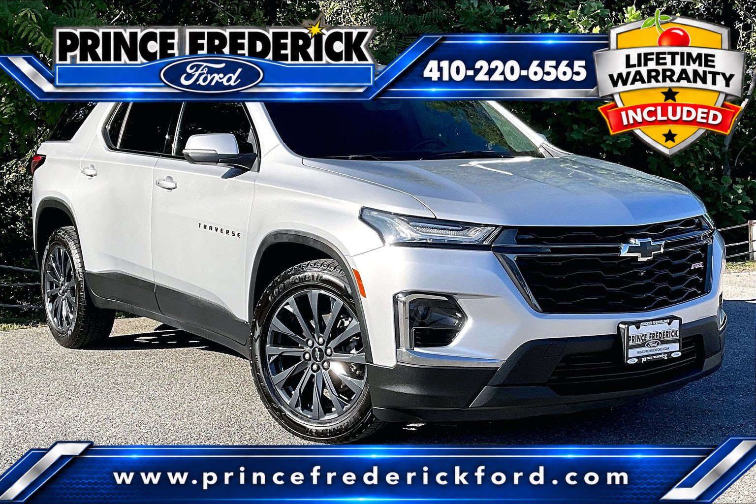 Used 2022 Chevrolet Traverse RS w/ LPO, Floor Liner Package AWD/4WD image 1