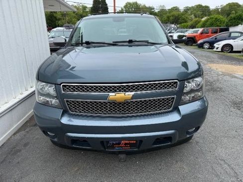 Used 2012 Chevrolet Avalanche LTZ AWD/4WD image 17