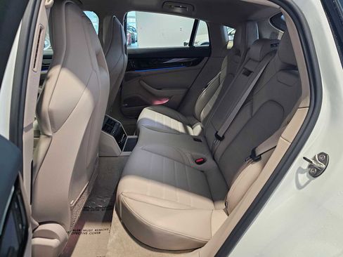 New 2025 Porsche Panamera 4 image 17