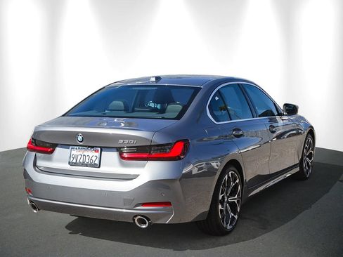 Used 2026 BMW 330i Sedan w/ Convenience Package RWD image 6