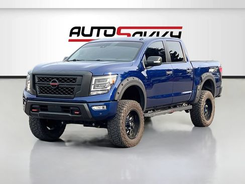 Used 2021 Nissan Titan PRO-4X w/ Pro-4x Convenience Package AWD/4WD image 3