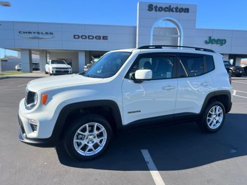 Used 2021 Jeep Renegade Latitude AWD/4WD image 2