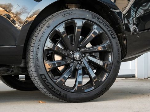 Used 2023 Land Rover Range Rover SE image 57