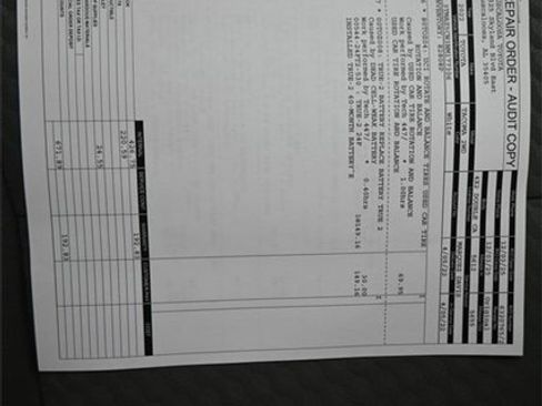 Used 2022 Toyota Tacoma SR5 w/ Technology Package image 4