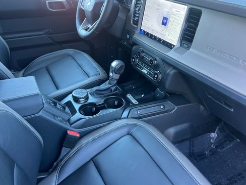 New 2026 Ford Bronco Outer Banks image 15