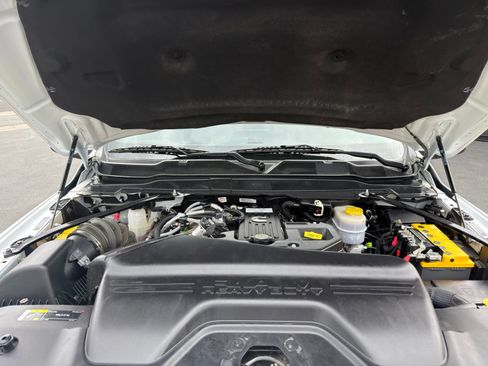 Used 2025 RAM 2500 Big Horn AWD/4WD image 33