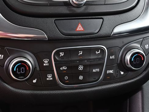 Used 2018 Chevrolet Equinox Premier AWD/4WD image 29
